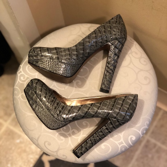 BCBGeneration Shoes - Sale🎉🎉BCBG pumps with chunky heel. Wore  once.